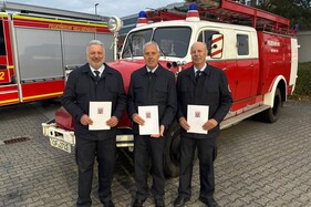 Für 50 Jahre aktiven Dienst mit einer Anerkennungsprämie ausgezeichnet: Joachim Kügler, Hans-Jürgen Poths, Thomas Bernhard