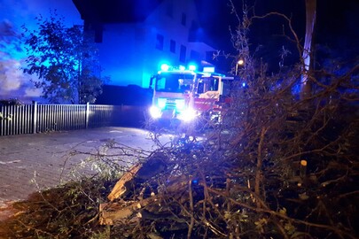 Zehn Sturmeinsätze für die Freiwillige Feuerwehr Neu-Isenburg am Dienstag – keine weiteren Einsätze in der Nacht