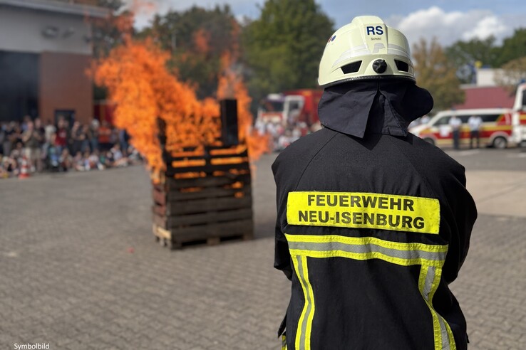 Feuer beschädigt Gartenhütte
