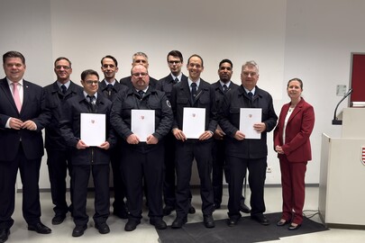 Neue Führung der Feuerwehr ins Amt vereidigt